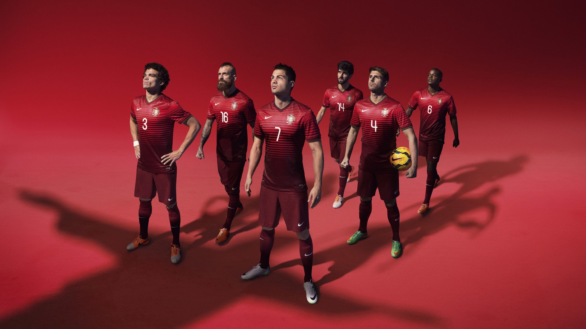 国家队在亚洲杯中夺冠 激烈对抗感人至深，亚洲杯参加国家